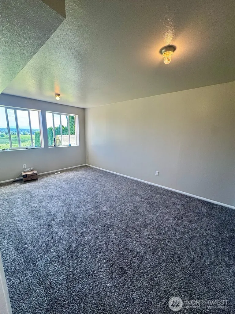 15625 11th Avenue NE Arlington WA 98223