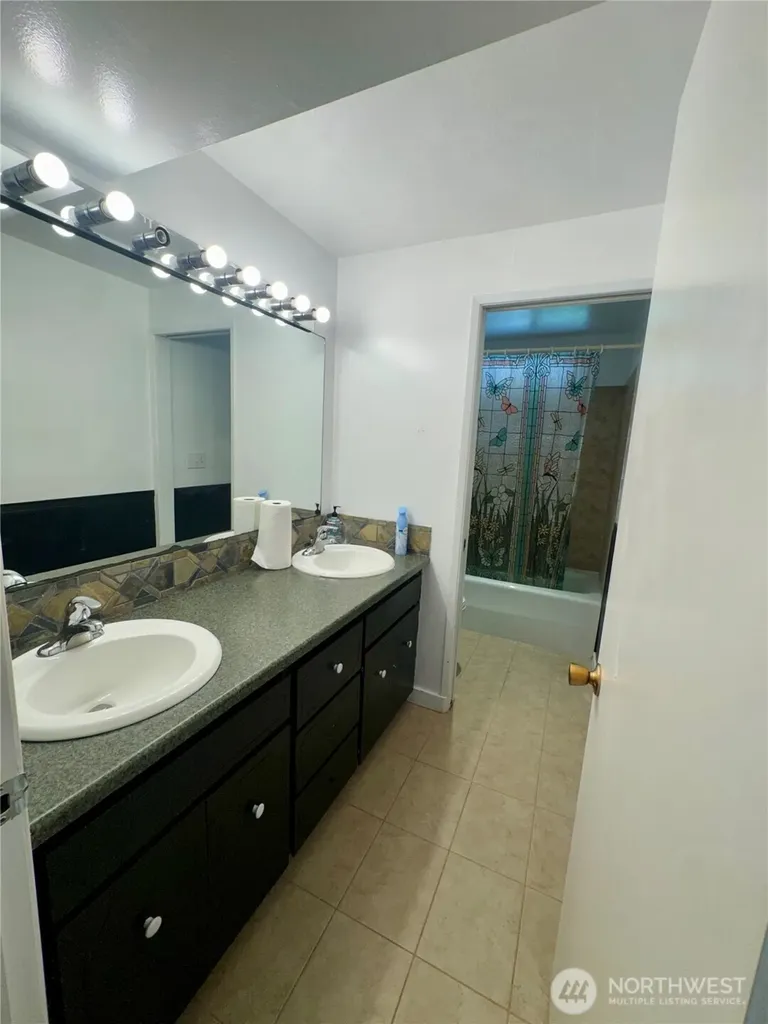 15625 11th Avenue NE Arlington WA 98223