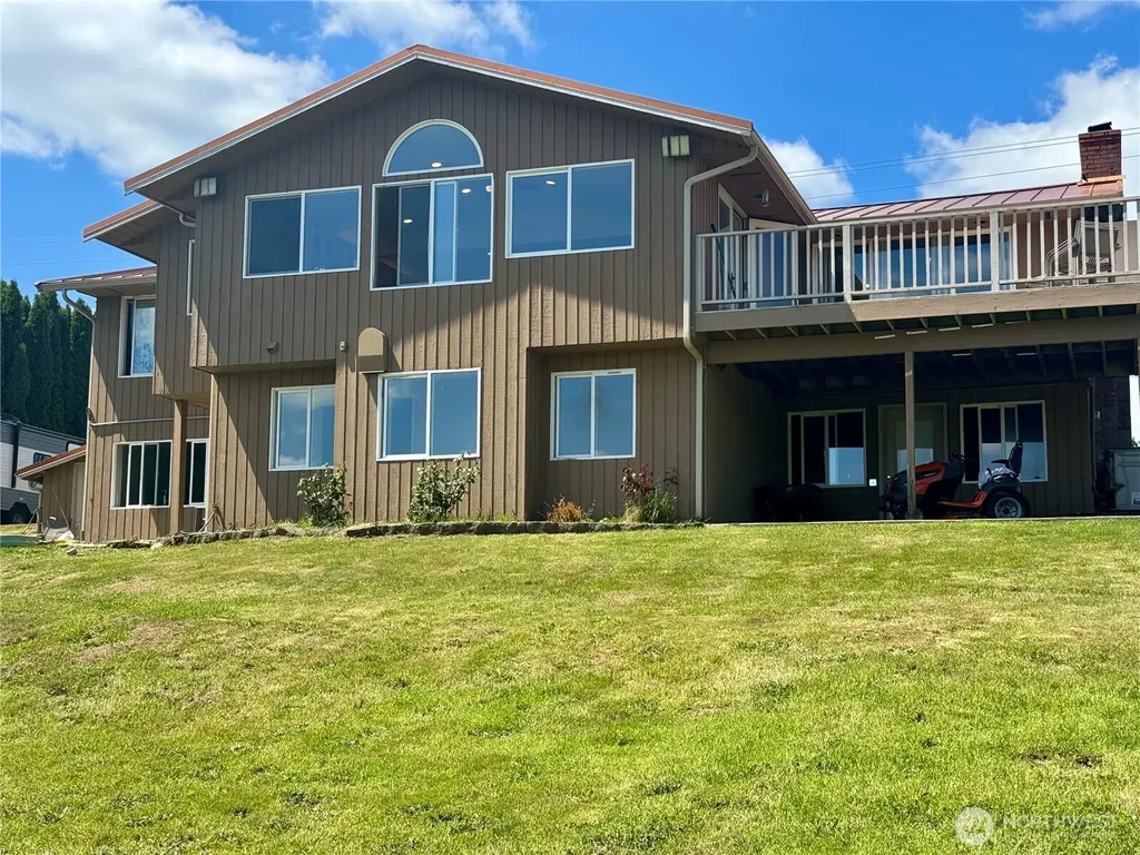 15625 11th Avenue NE Arlington WA 98223