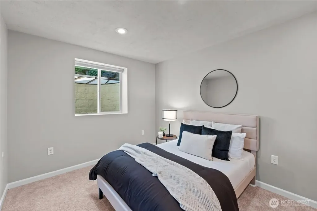 16813 NE 33rd Street Bellevue WA 98008