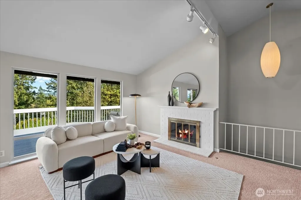 16813 NE 33rd Street Bellevue WA 98008