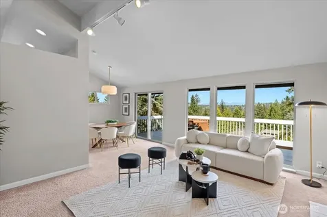 16813 NE 33rd Street Bellevue WA 98008