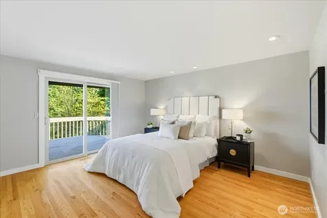 16813 NE 33rd Street Bellevue WA 98008