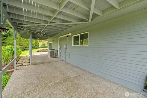 16813 NE 33rd Street Bellevue WA 98008