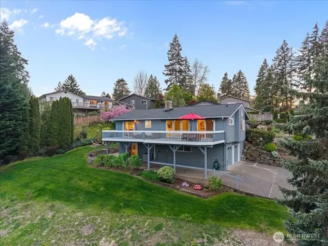 16813 NE 33rd Street Bellevue WA 98008