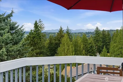 16813 NE 33rd Street Bellevue WA 98008