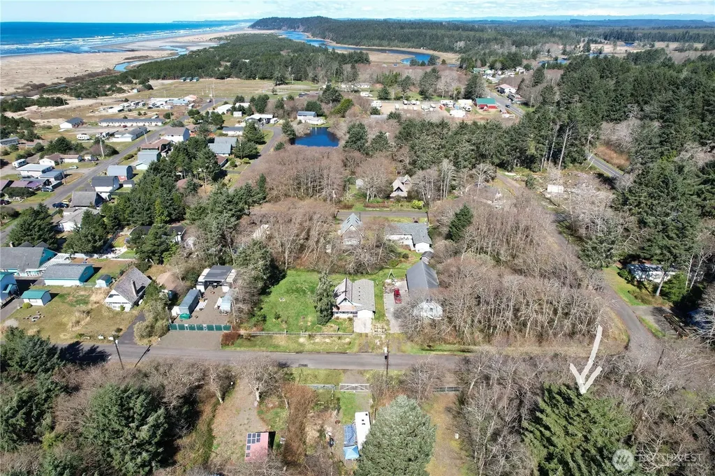 18 Woodland Drive Copalis Beach WA 98535