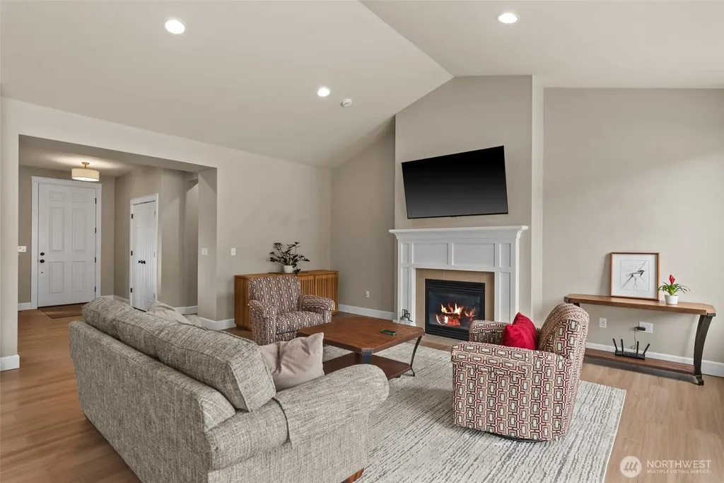 1747 S Blanchard Loop East Wenatchee WA 98802