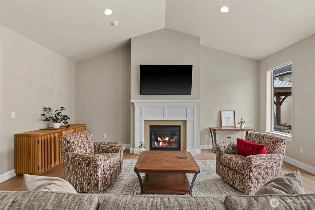 1747 S Blanchard Loop East Wenatchee WA 98802
