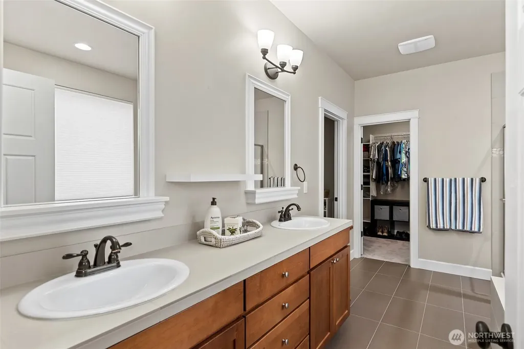 1747 S Blanchard Loop East Wenatchee WA 98802