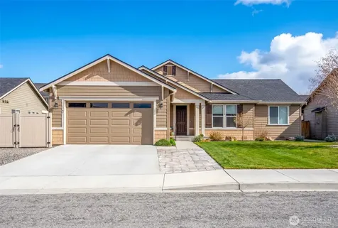 1747 S Blanchard Loop East Wenatchee WA 98802