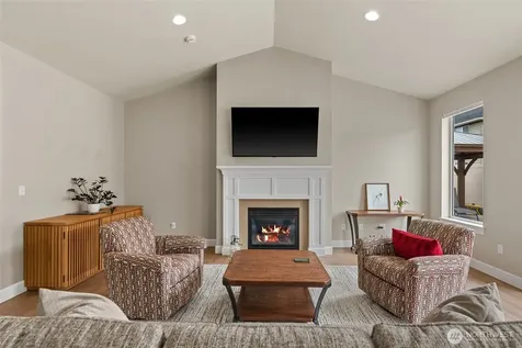 1747 S Blanchard Loop East Wenatchee WA 98802