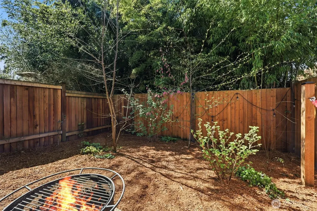 8847 9th Avenue SW Seattle WA 98106
