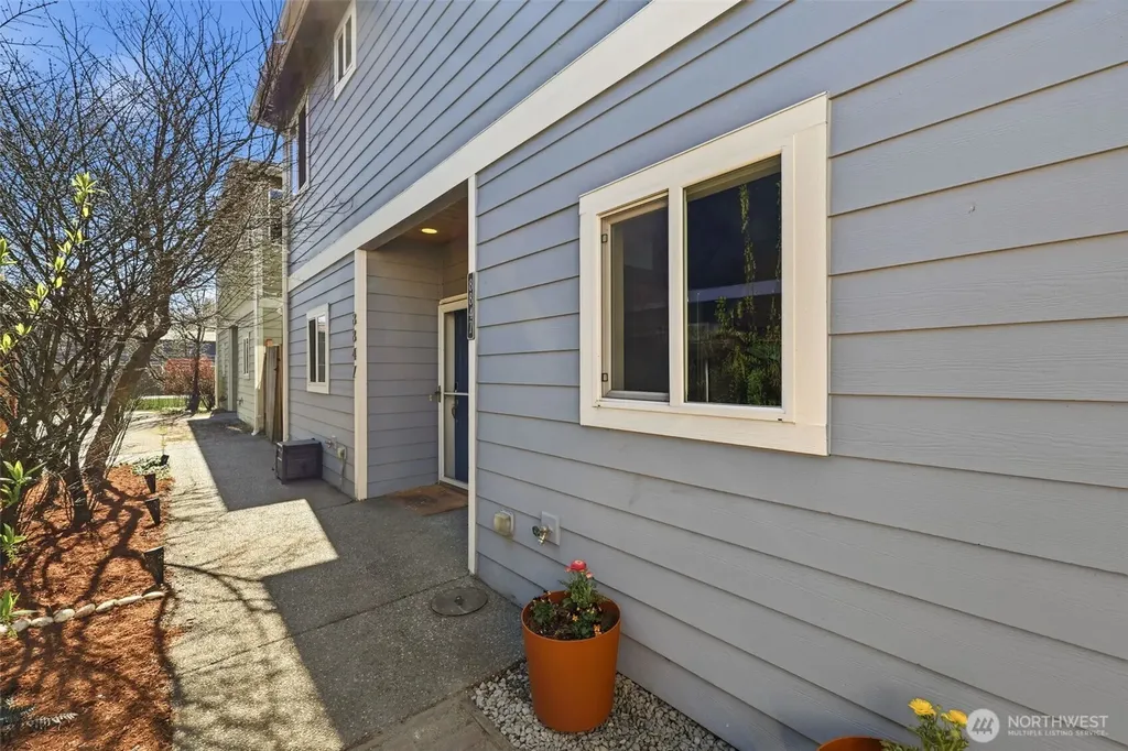 8847 9th Avenue SW Seattle WA 98106