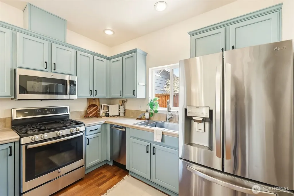 8847 9th Avenue SW Seattle WA 98106