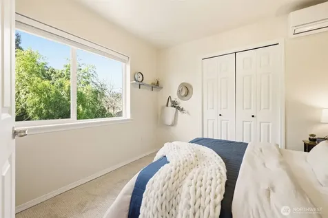 8847 9th Avenue SW Seattle WA 98106