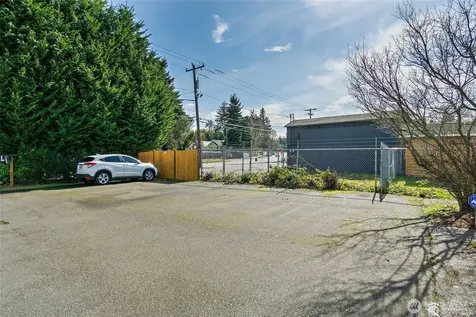 8847 9th Avenue SW Seattle WA 98106