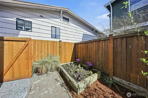8847 9th Avenue SW Seattle WA 98106
