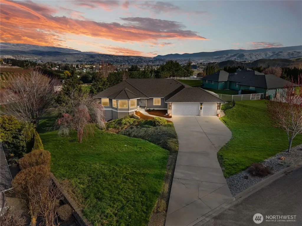 3555 Westridge Place Wenatchee WA 98801