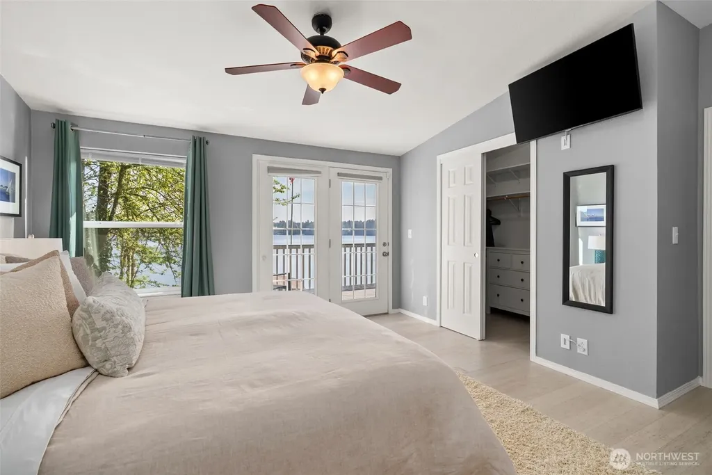 4751 E Pickering Road Shelton WA 98584