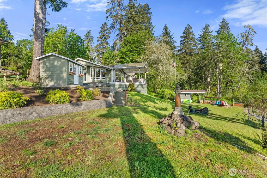 4751 E Pickering Road Shelton WA 98584