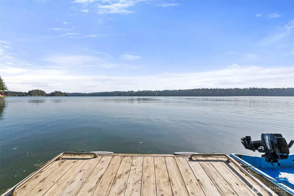 4751 E Pickering Road Shelton WA 98584