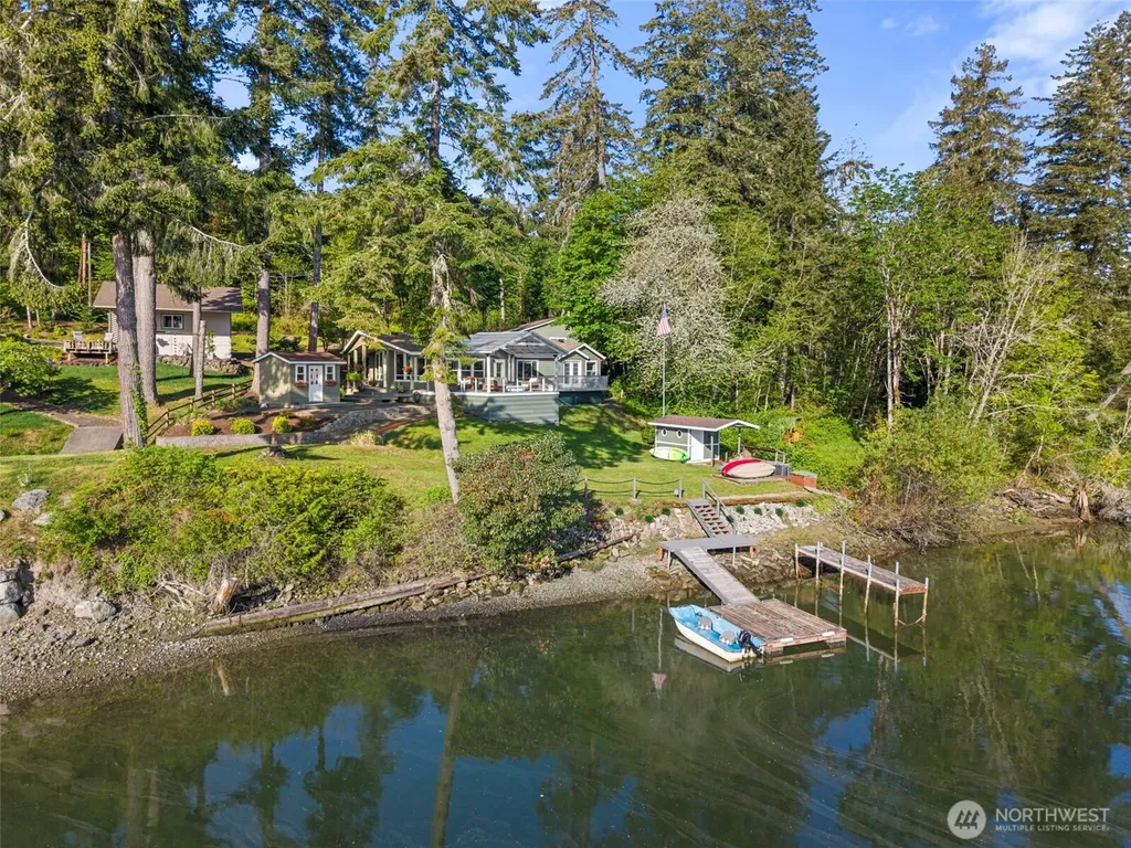 4751 E Pickering Road Shelton WA 98584