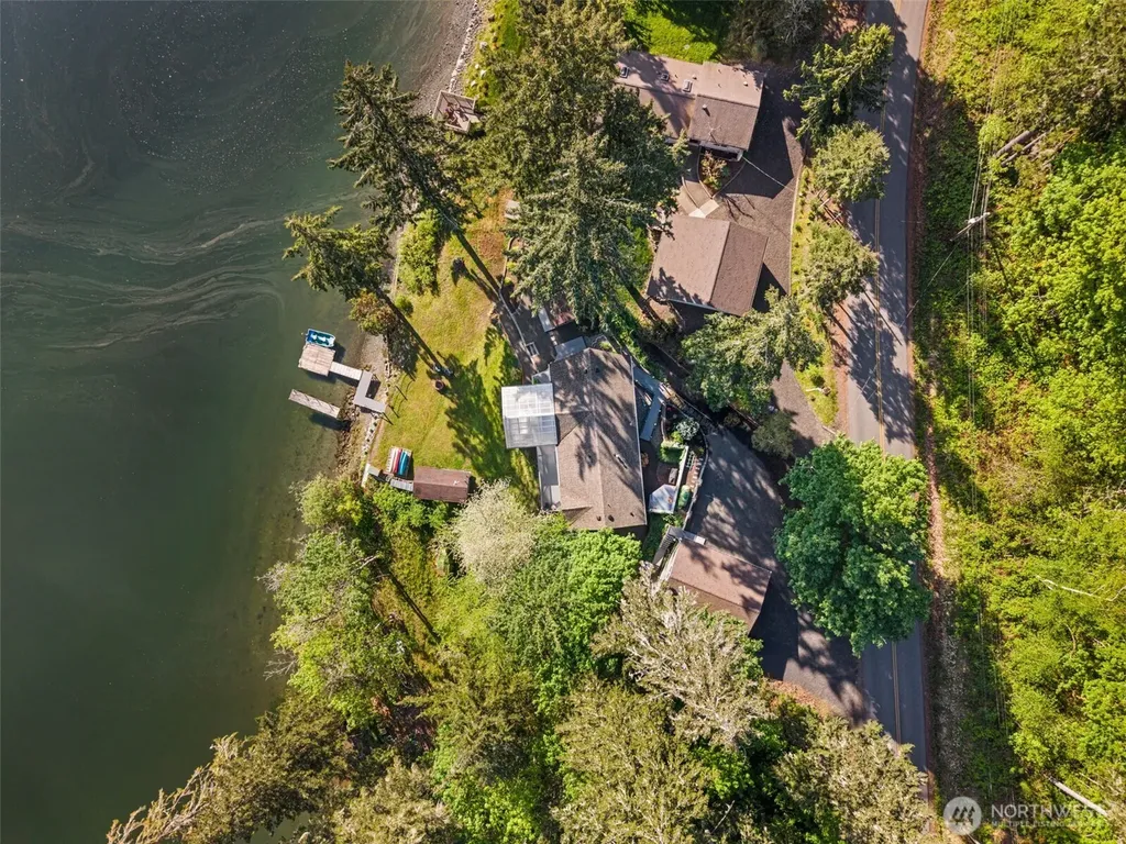 4751 E Pickering Road Shelton WA 98584