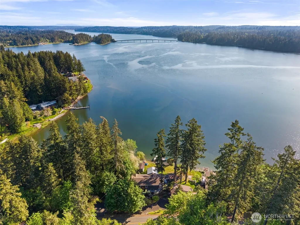 4751 E Pickering Road Shelton WA 98584