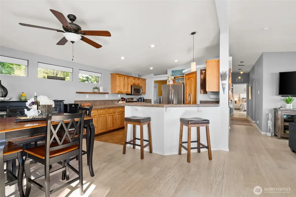4751 E Pickering Road Shelton WA 98584
