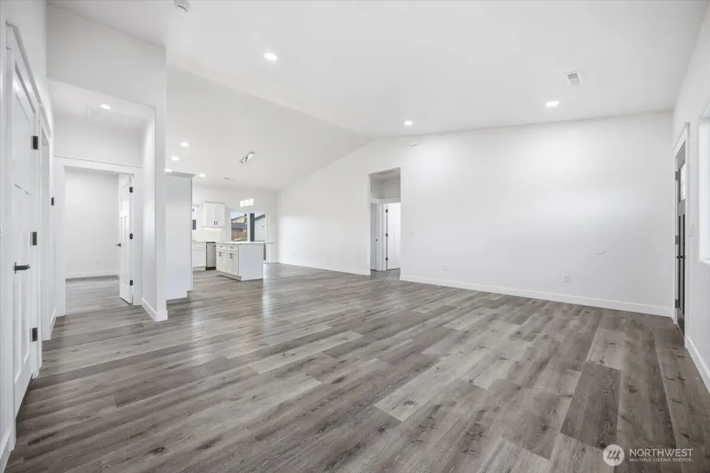 320 Victoria Street Sunnyside WA 98944