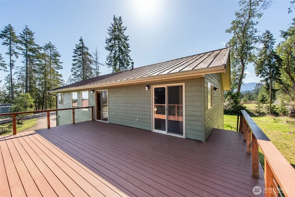 997 Old Olympic Highway Port Angeles WA 98362