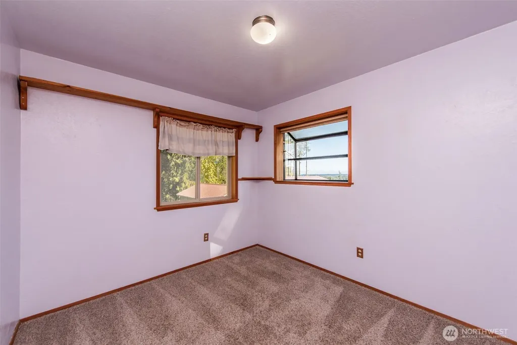 997 Old Olympic Highway Port Angeles WA 98362