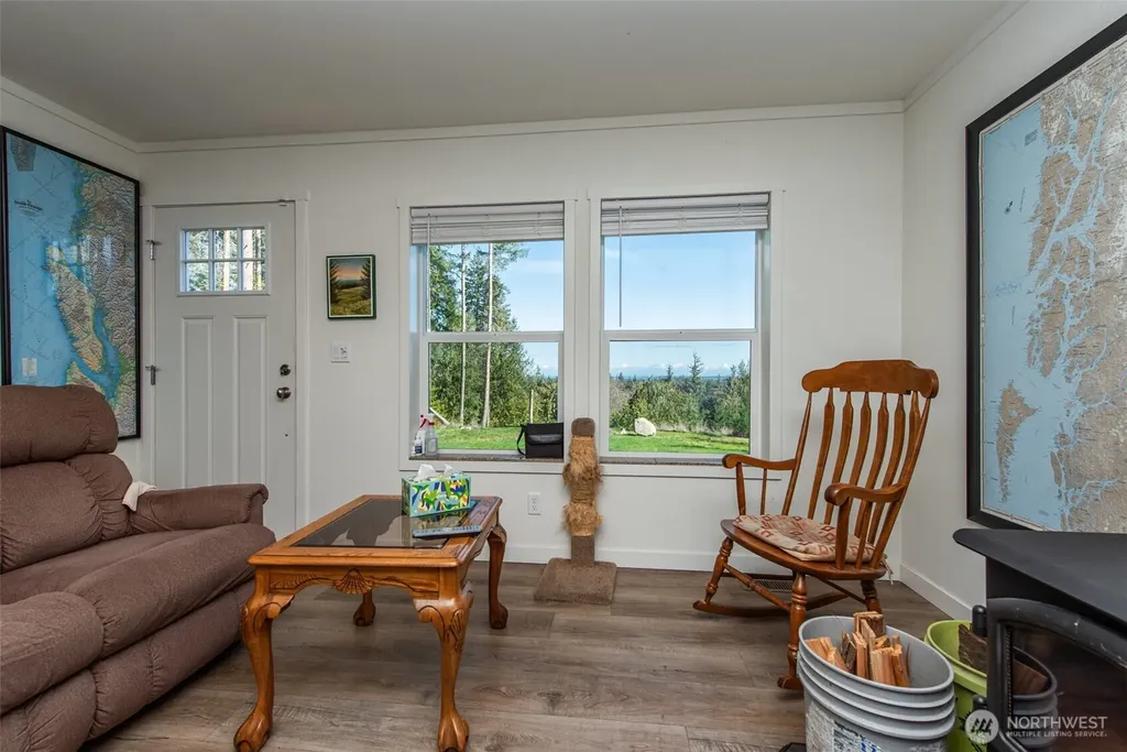 997 Old Olympic Highway Port Angeles WA 98362