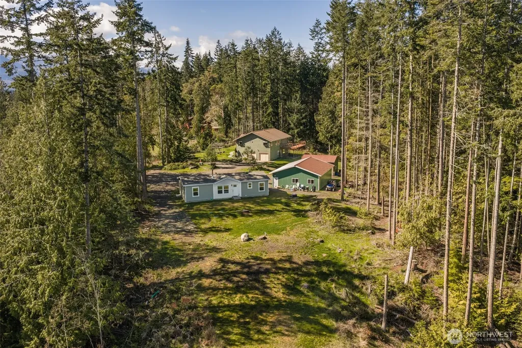 997 Old Olympic Highway Port Angeles WA 98362