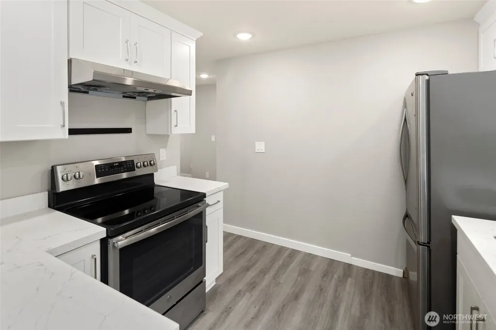 3055 80th Avenue SE Mercer Island WA 98040
