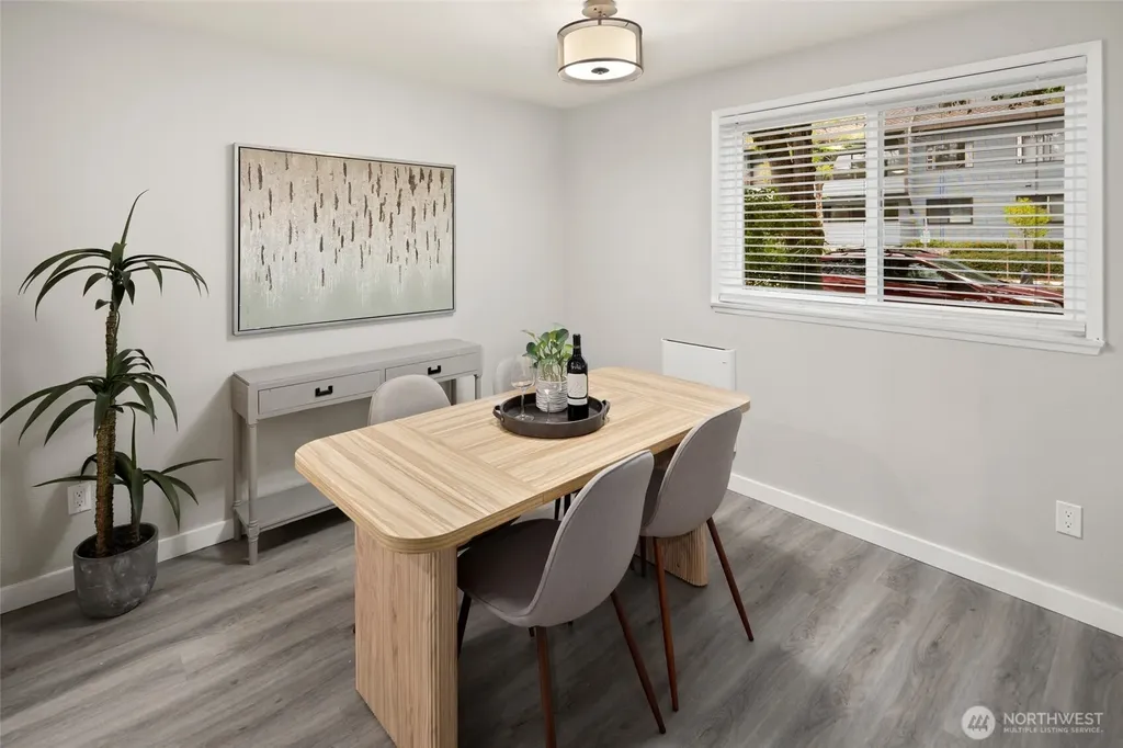 3055 80th Avenue SE Mercer Island WA 98040