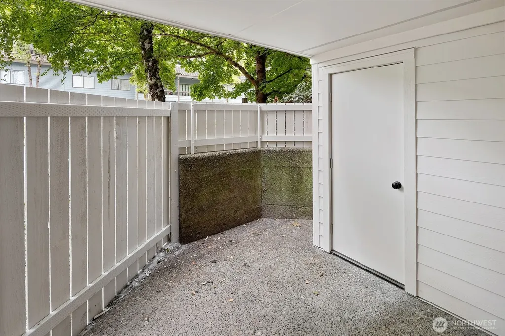 3055 80th Avenue SE Mercer Island WA 98040