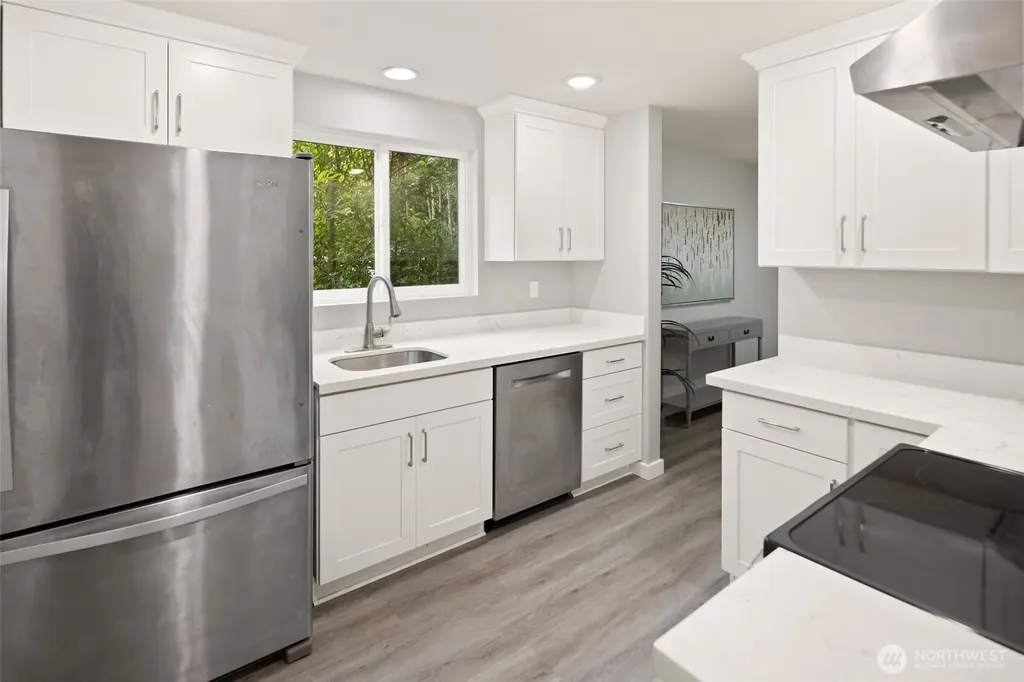3055 80th Avenue SE Mercer Island WA 98040