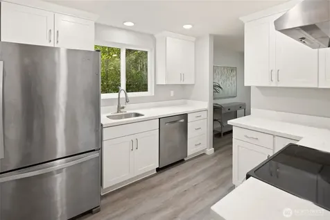 3055 80th Avenue SE Mercer Island WA 98040