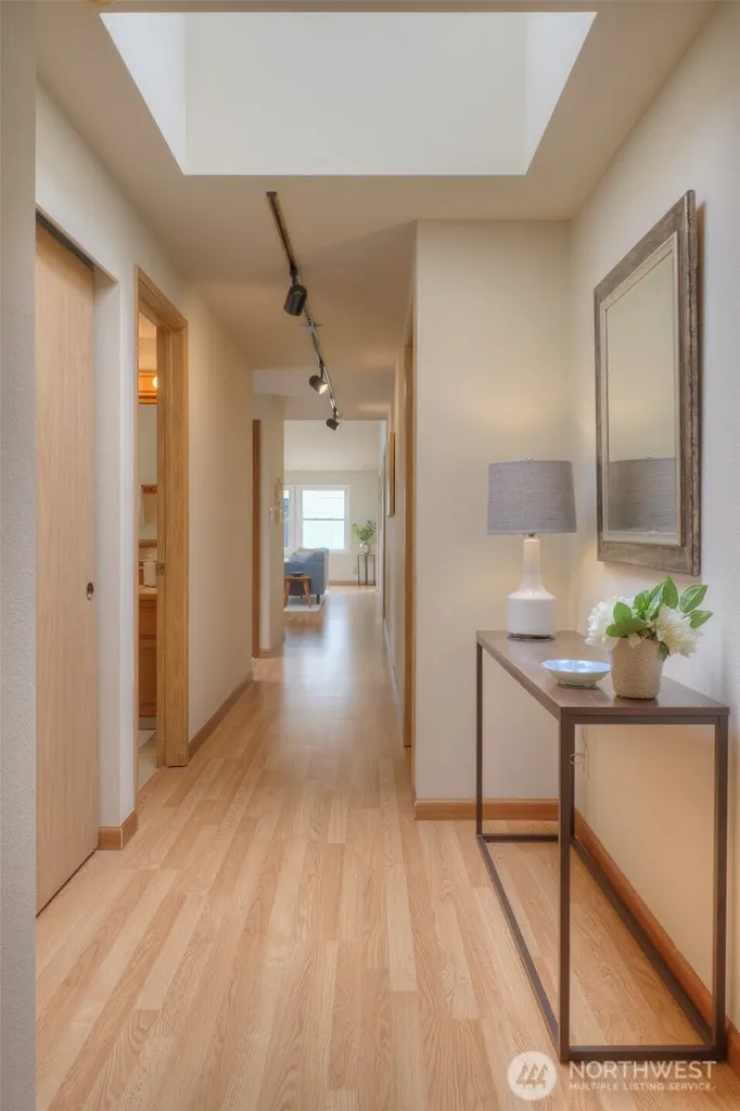 909 N 35th Street Seattle WA 98103