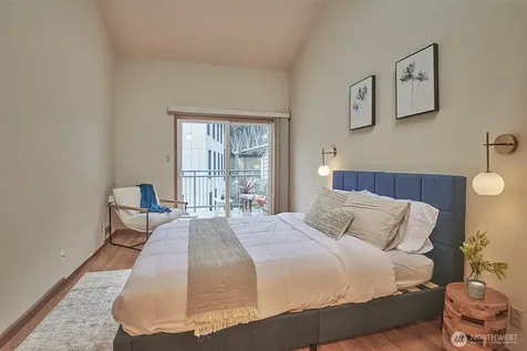 909 N 35th Street Seattle WA 98103