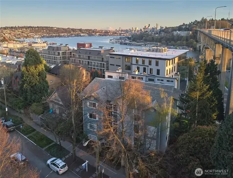 909 N 35th Street Seattle WA 98103