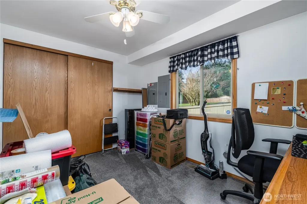 550 E Budd Drive Shelton WA 98584