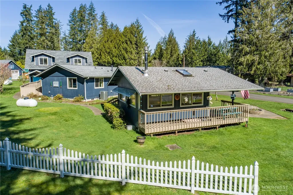 550 E Budd Drive Shelton WA 98584