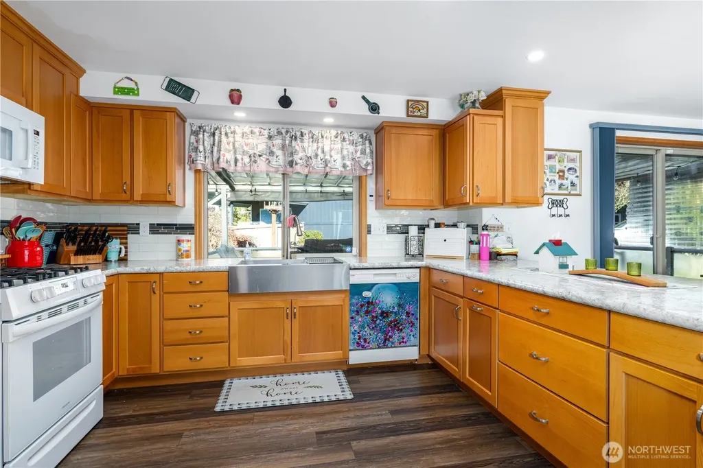 550 E Budd Drive Shelton WA 98584