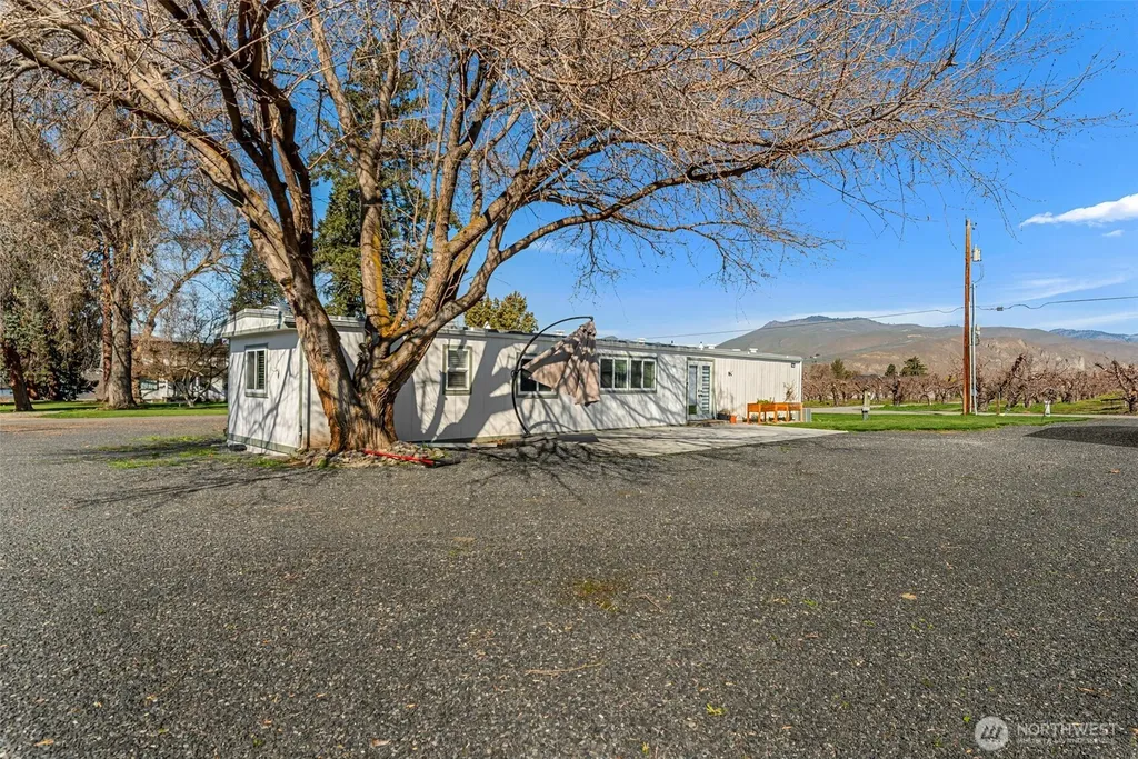 420 30th Street NW East Wenatchee WA 98802