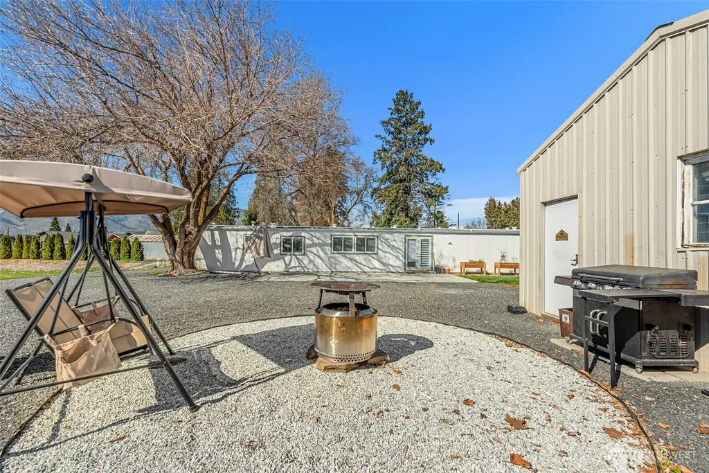 420 30th Street NW East Wenatchee WA 98802