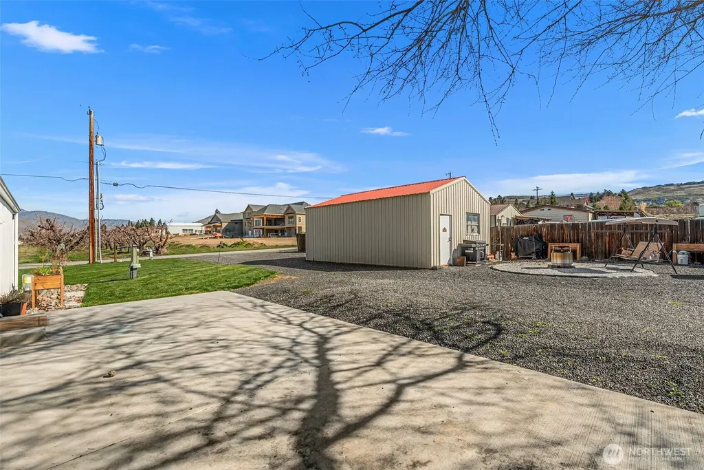 420 30th Street NW East Wenatchee WA 98802