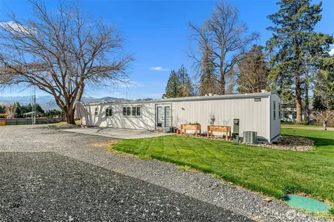 420 30th Street NW East Wenatchee WA 98802